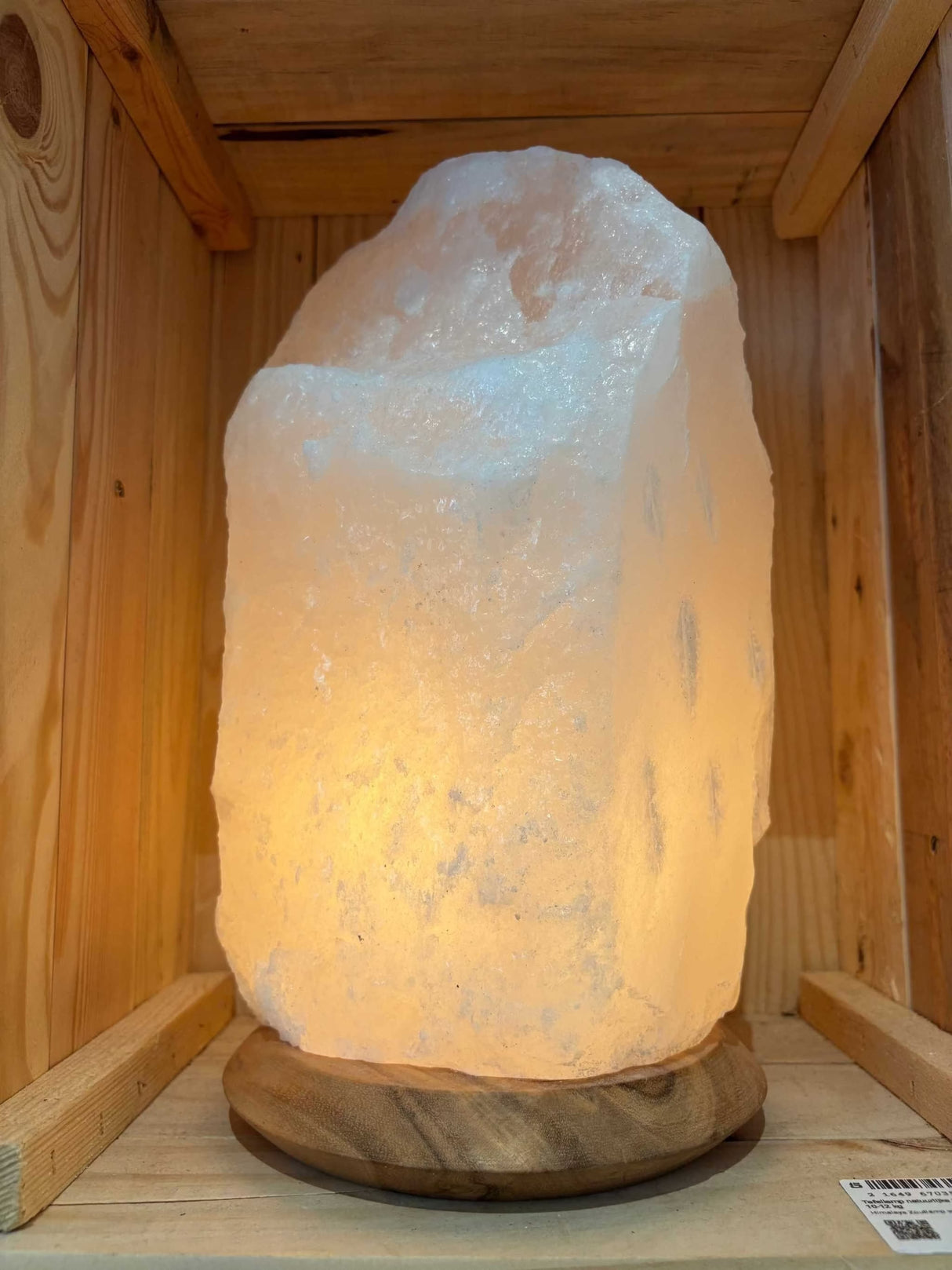 Himalaya zoutlamp wit 10-12 kg met houten voet en zacht warm licht, inclusief kabel en lampje